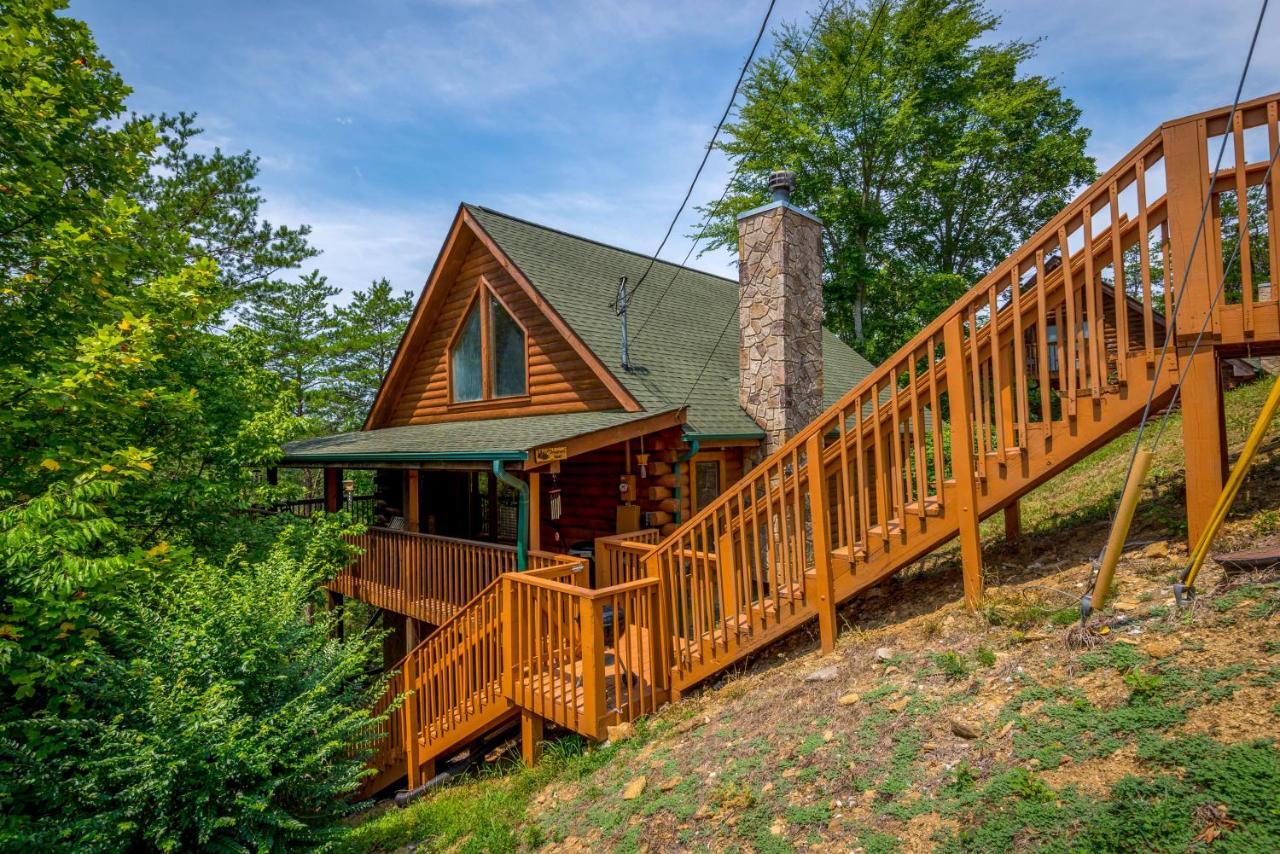 Inviting Sevierville Cabin With Deck And Hot Tub! المظهر الخارجي الصورة